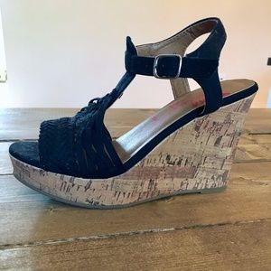 Jellypop Black Wedges